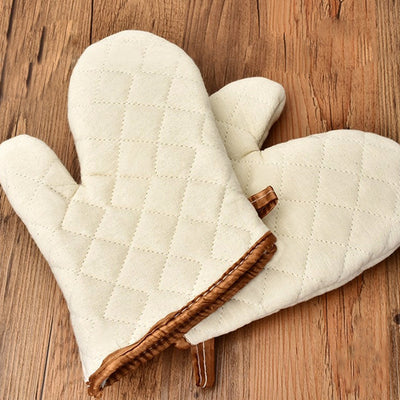 Yika® Pure cotton white heat-resistant oven mitts