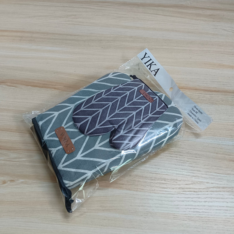Yika® Thick insulated oven mitts